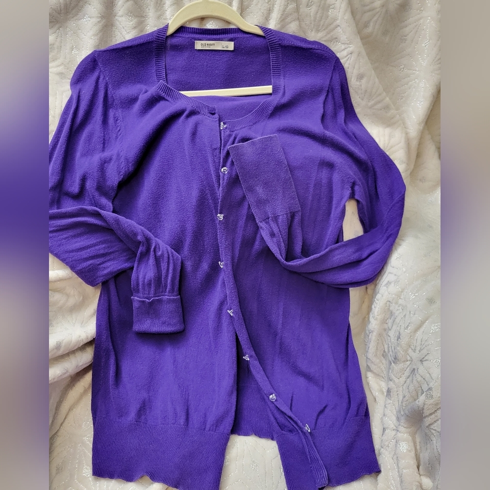3/$20 Ladies lightweight Old Navy sweater purple sz Lg
